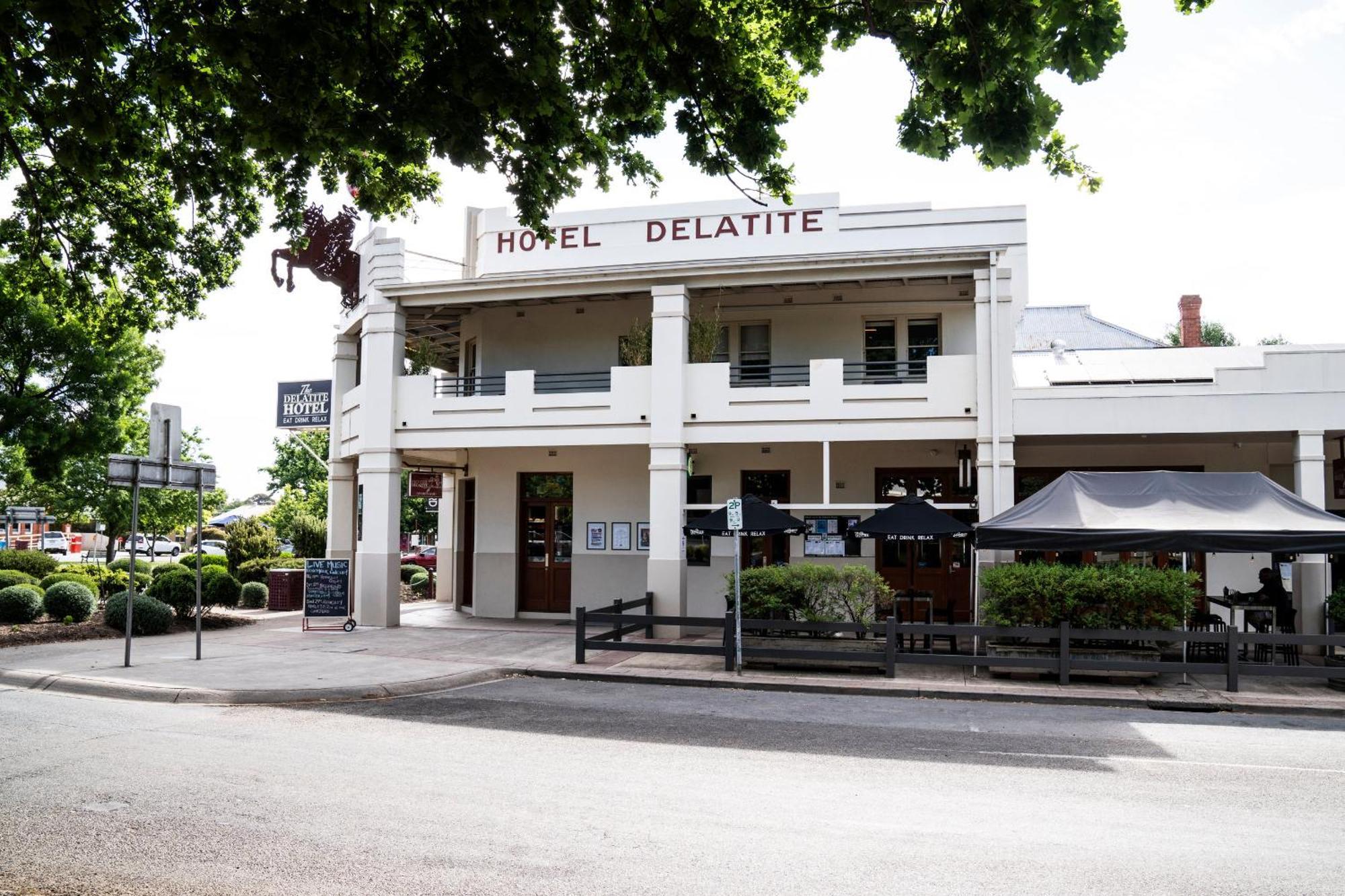 Delatite Hotel Mansfield Eksteriør billede