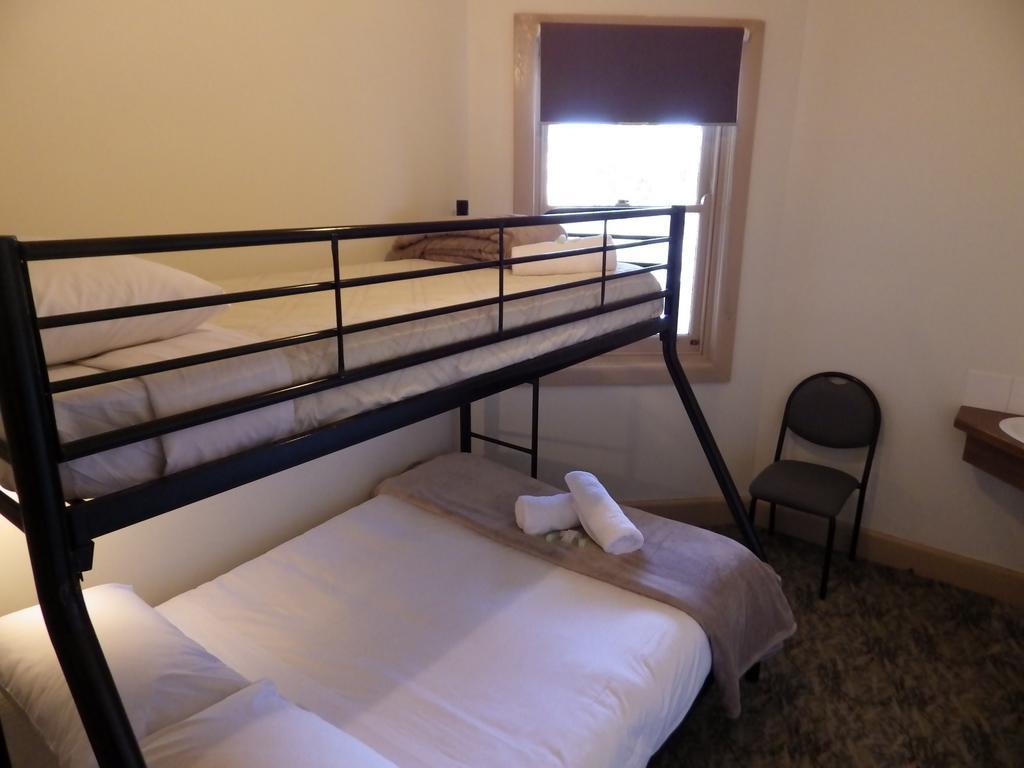 Delatite Hotel Mansfield Eksteriør billede