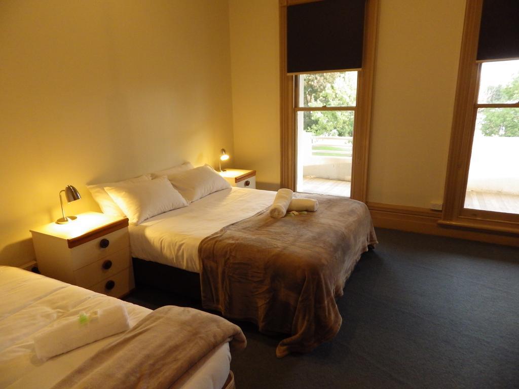 Delatite Hotel Mansfield Eksteriør billede